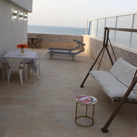Tramonto Sul Mare Bari Apartment Near The Airport Exteriör bild