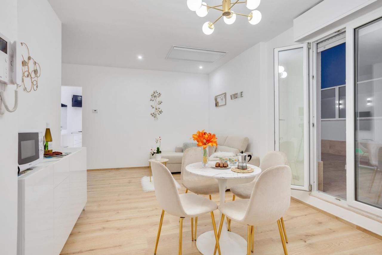 Tramonto Sul Mare Bari Apartment Near The Airport Exteriör bild