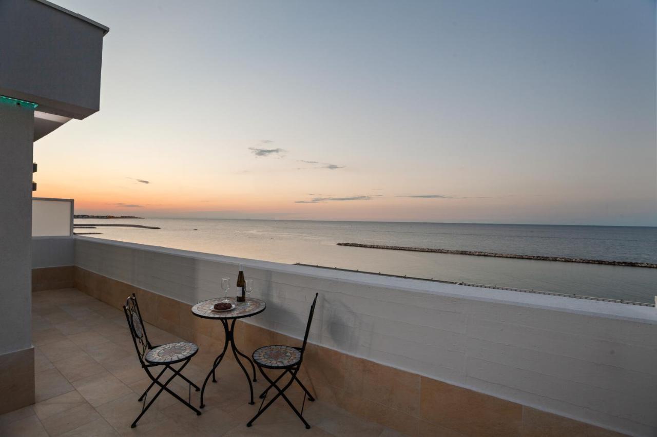 Tramonto Sul Mare Bari Apartment Near The Airport Exteriör bild
