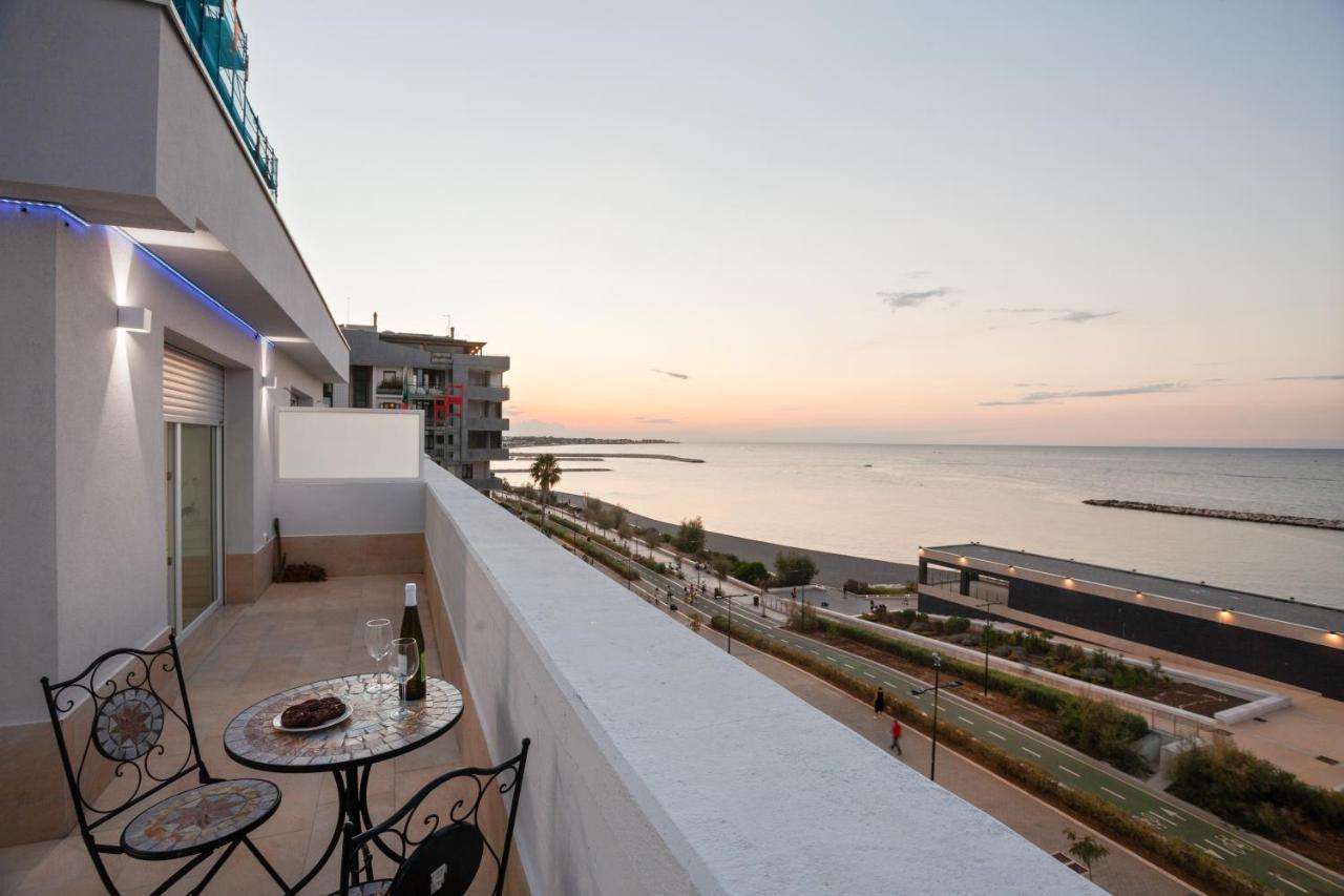 Tramonto Sul Mare Bari Apartment Near The Airport Exteriör bild